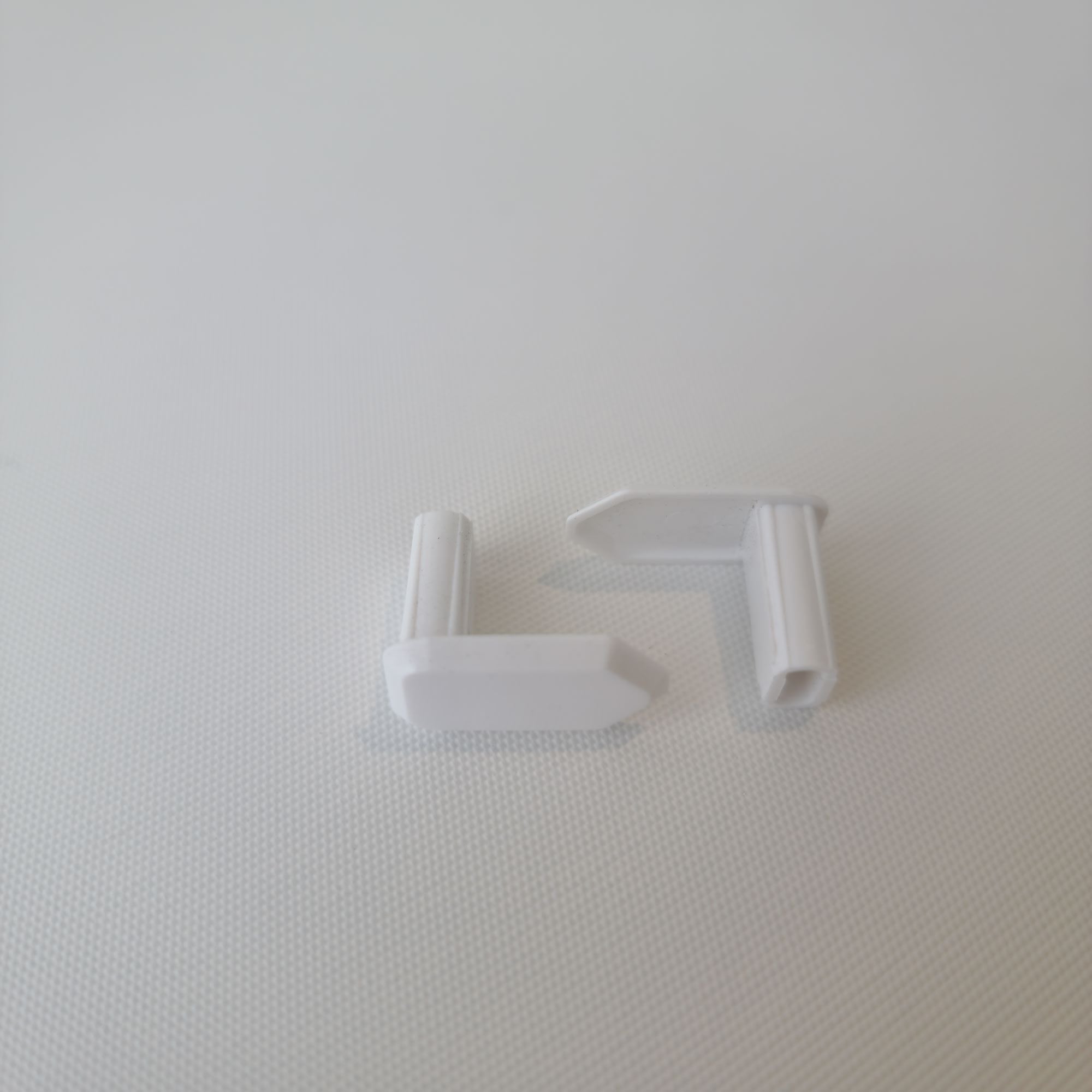 Roller Blind Flat End caps - bag of 20 - white
