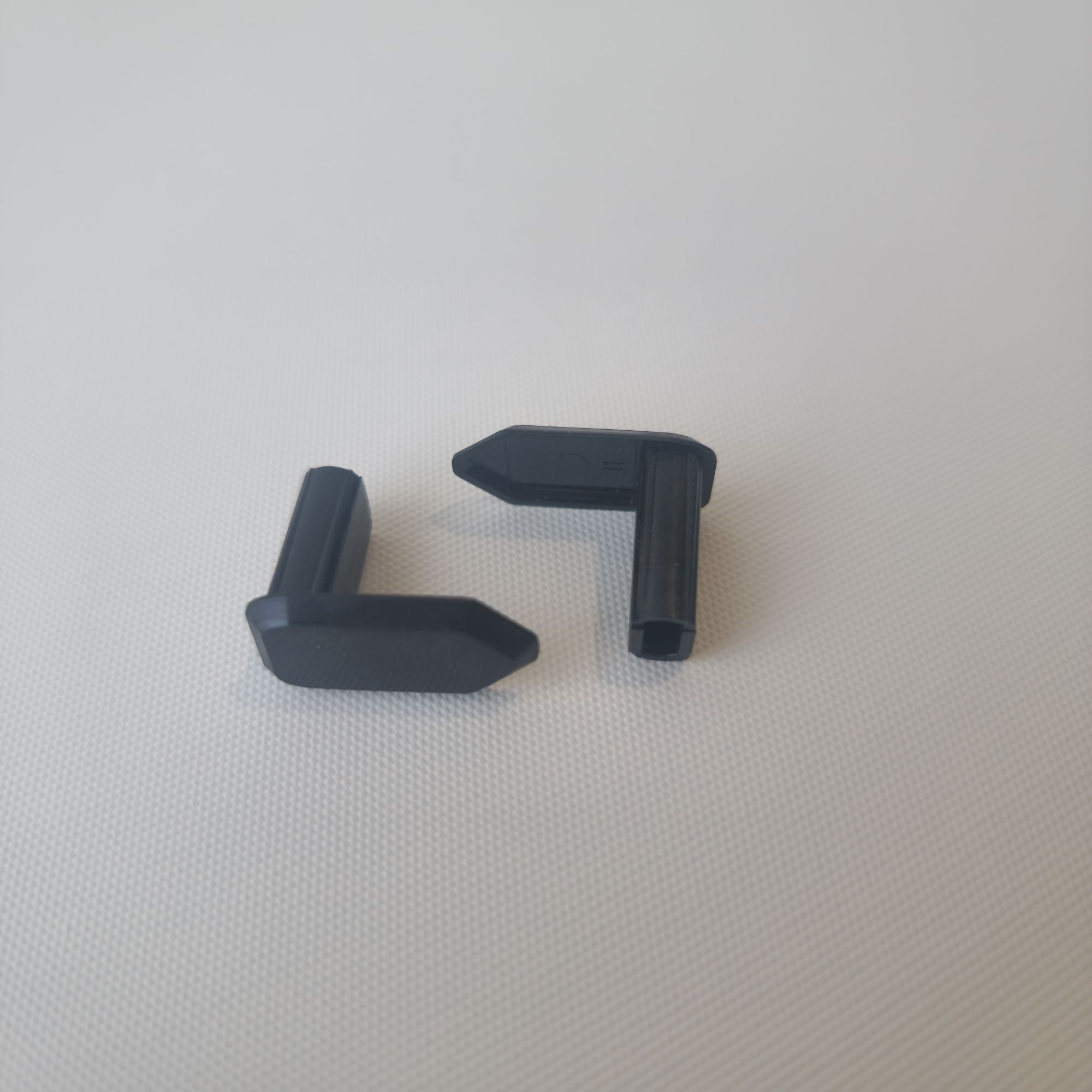 Roller Blind Flat End caps - bag of 20 - black