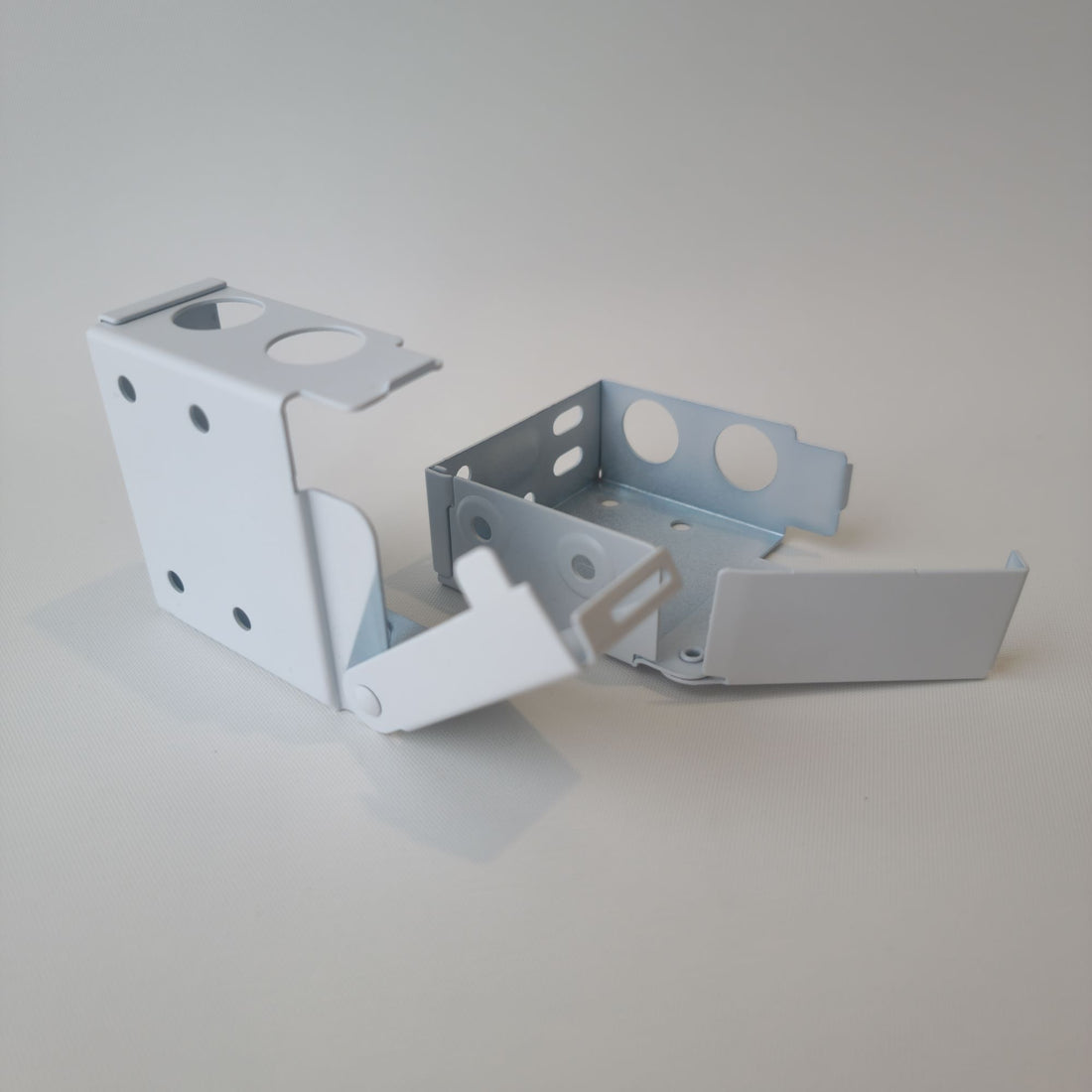 Venetian blind 50mm installation brackets - white